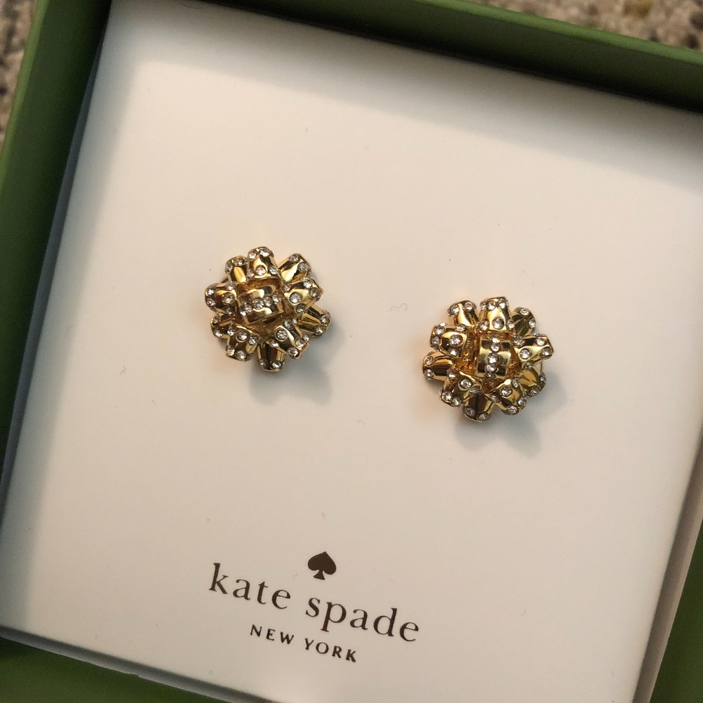 NWT+Gift Box KATE SPADE Gold "Bourgeois Bow" Studs - Picture 6 of 8